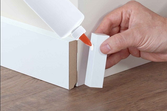 ROHOVY HRANOLCEK BIELY FOLIOVANY 20x20x125MM - 4 KS - obrázok 3