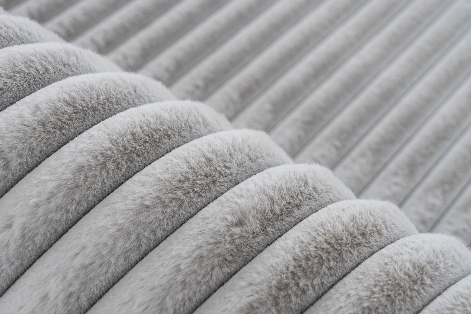 Kusový koberec PLUSH- Sivý  160x230 - obrázok 4