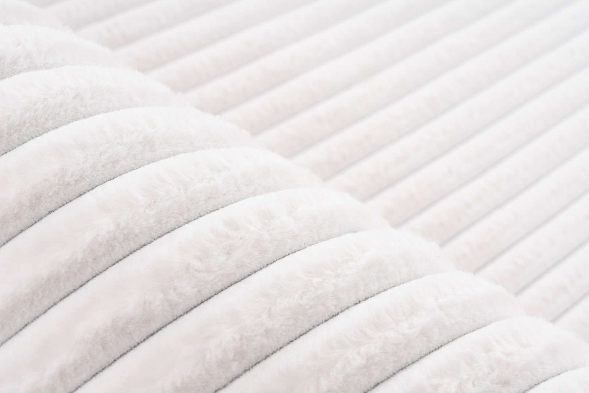 Kusový koberec PLUSH- biely  160x230 - obrázok 2