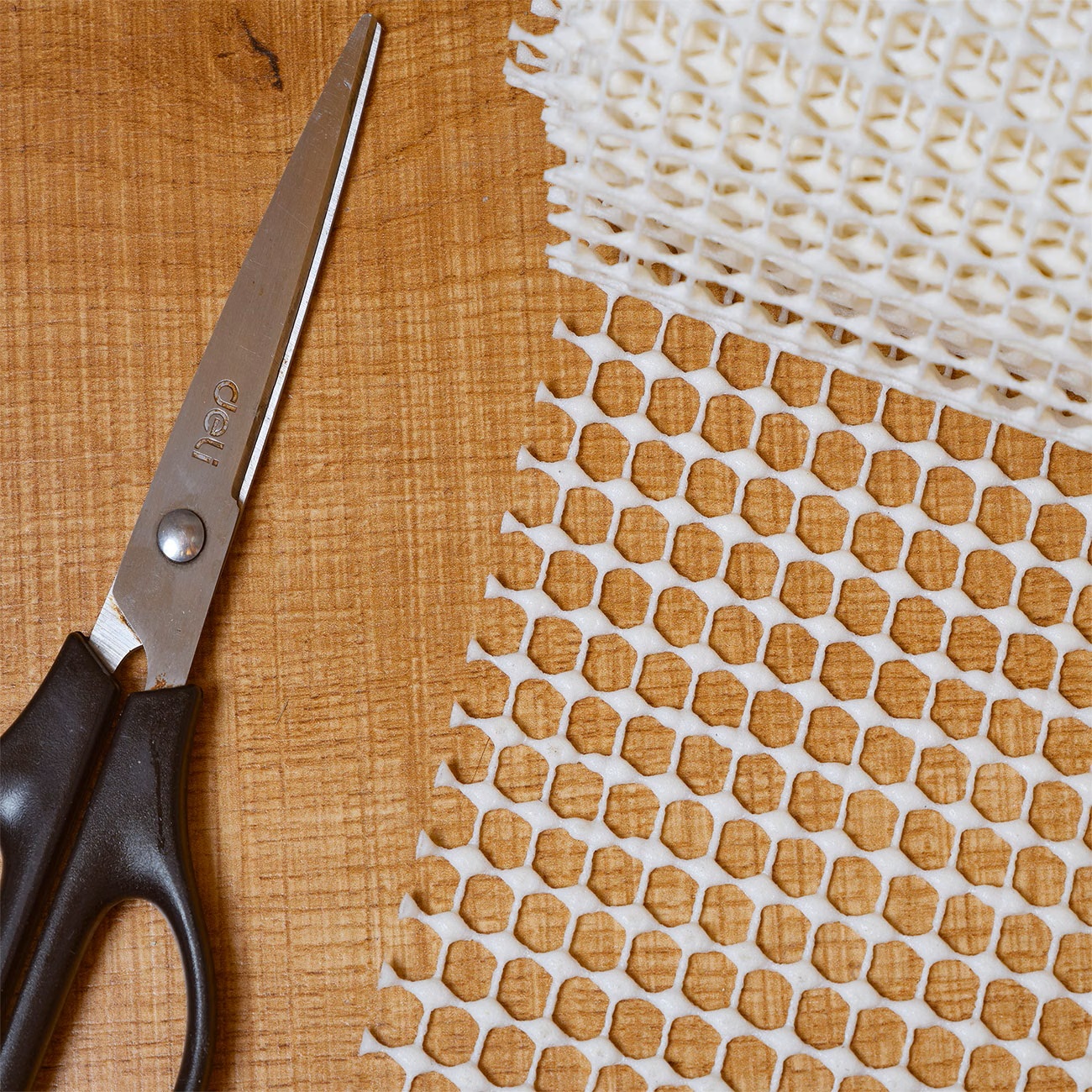 Protišmyková mriežka-metráž šírky:60, 80, 100, 120 cm - obrázok 3